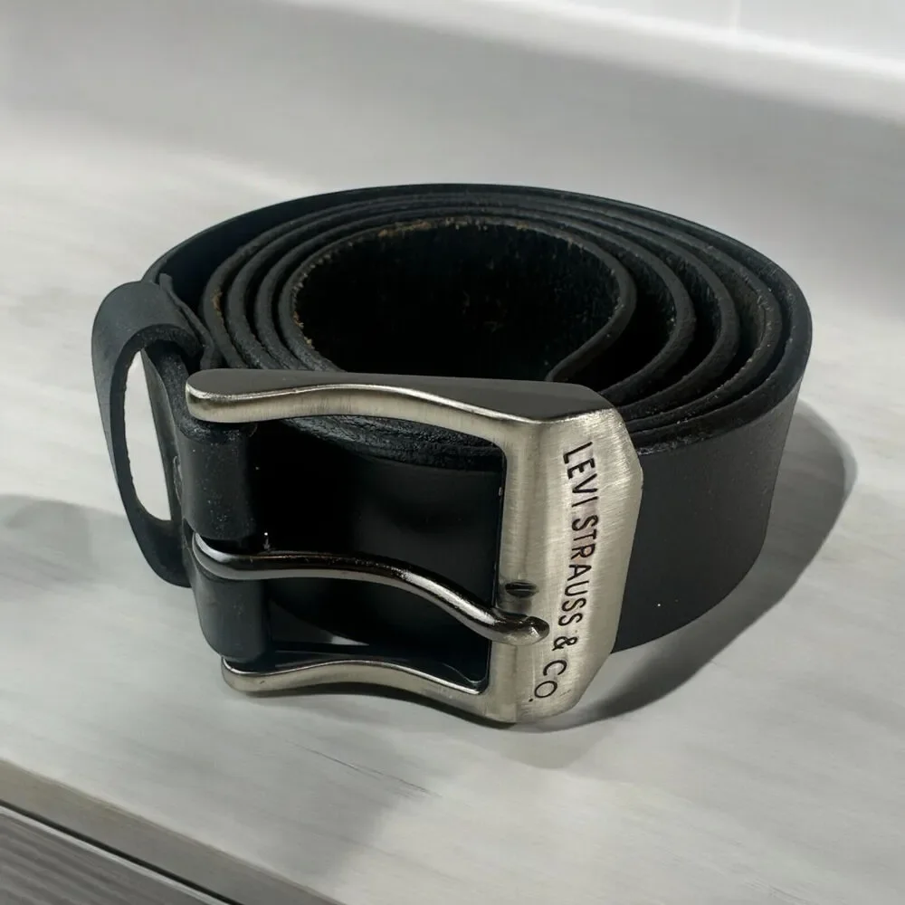 Levi's 100% Genuine Leather Belt in Smooth Leather Black 17LV0204 Men's Size 44